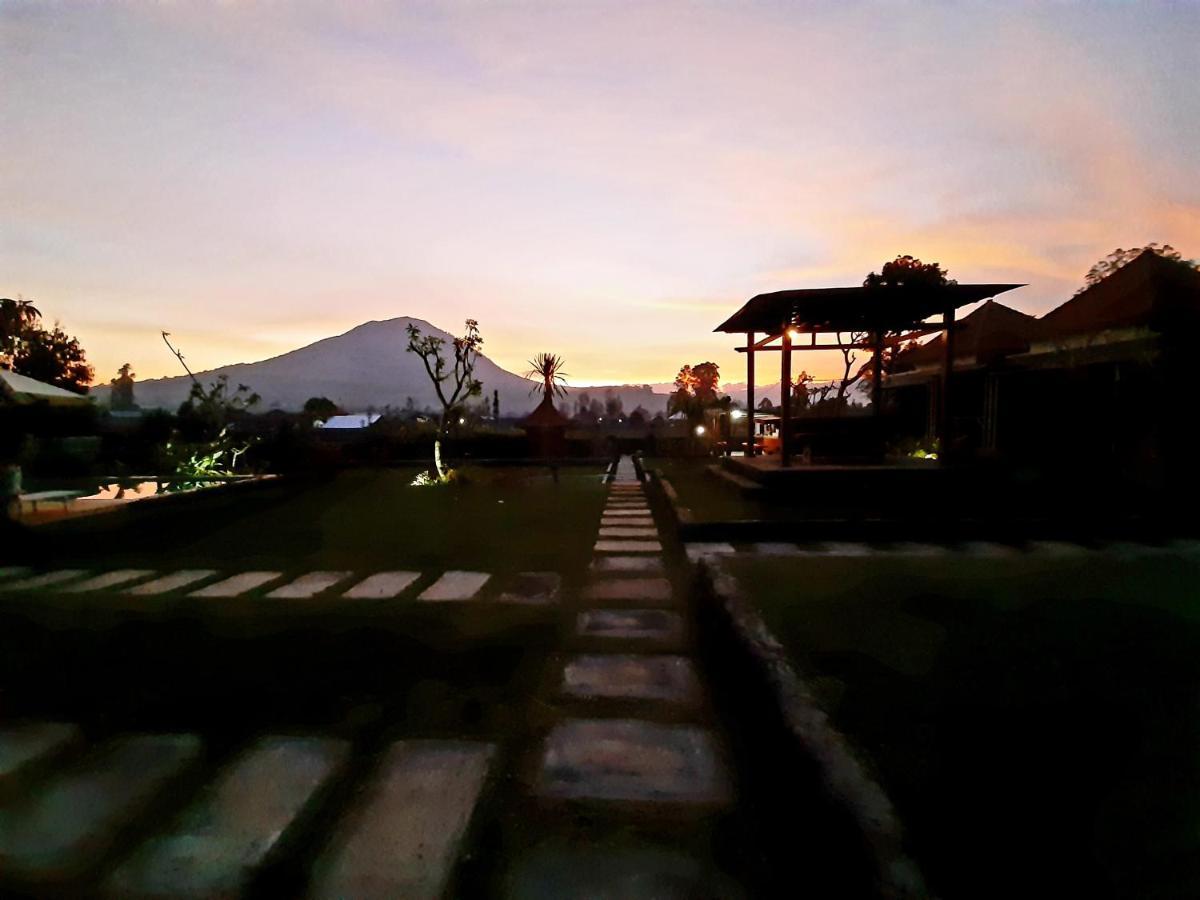 Inn Host @ Volcano Baturaja (Bali)